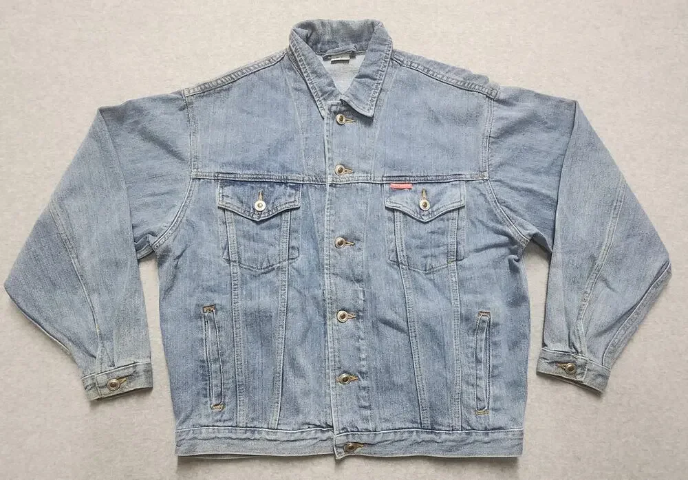 Invisible Denim Jacket Mens Small Light Wash Blue Button Front Trucker